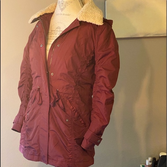 Andrew Marc New York maroon jacket coat  hoodie XS​ - Picture 2 of 5
